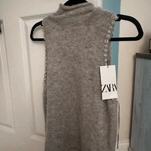 Zara Soft Gray Knit Sweater